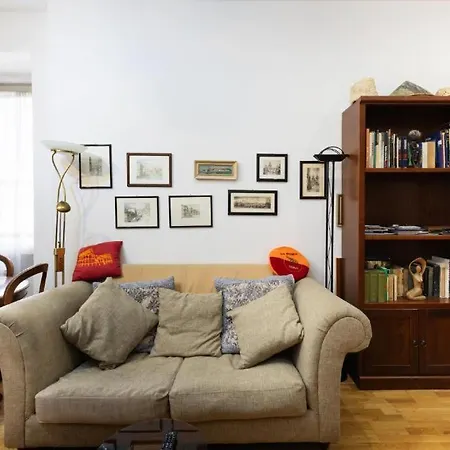 Casa de hóspedes Esquilino Confort 4*